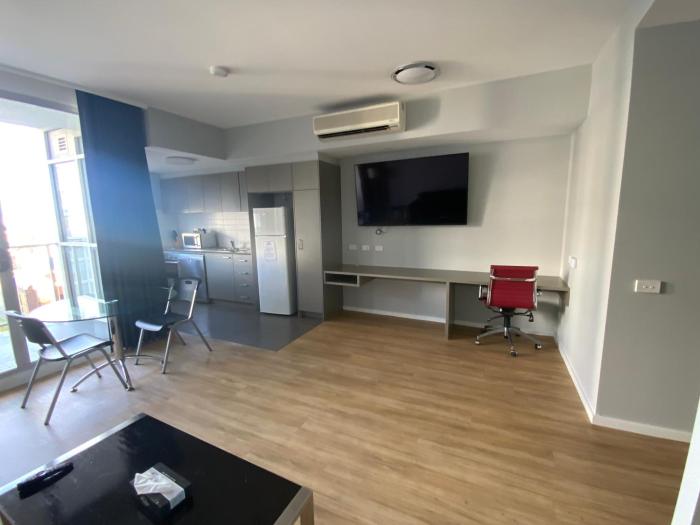 honeysuckle executive apartments