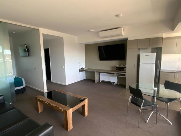 honeysuckle executive apartments