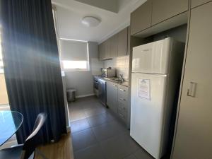 honeysuckle executive apartments