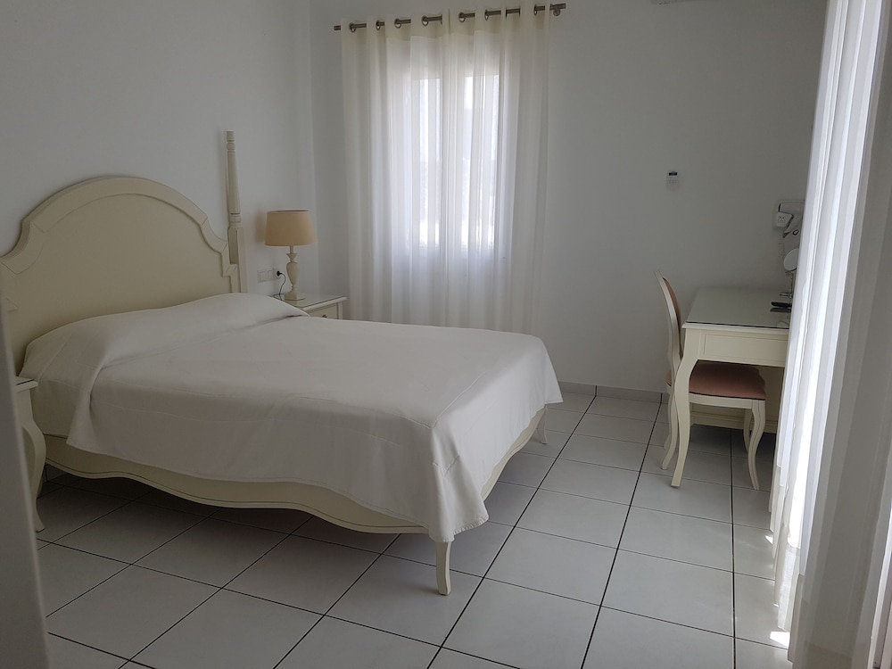 hotel alkyon
