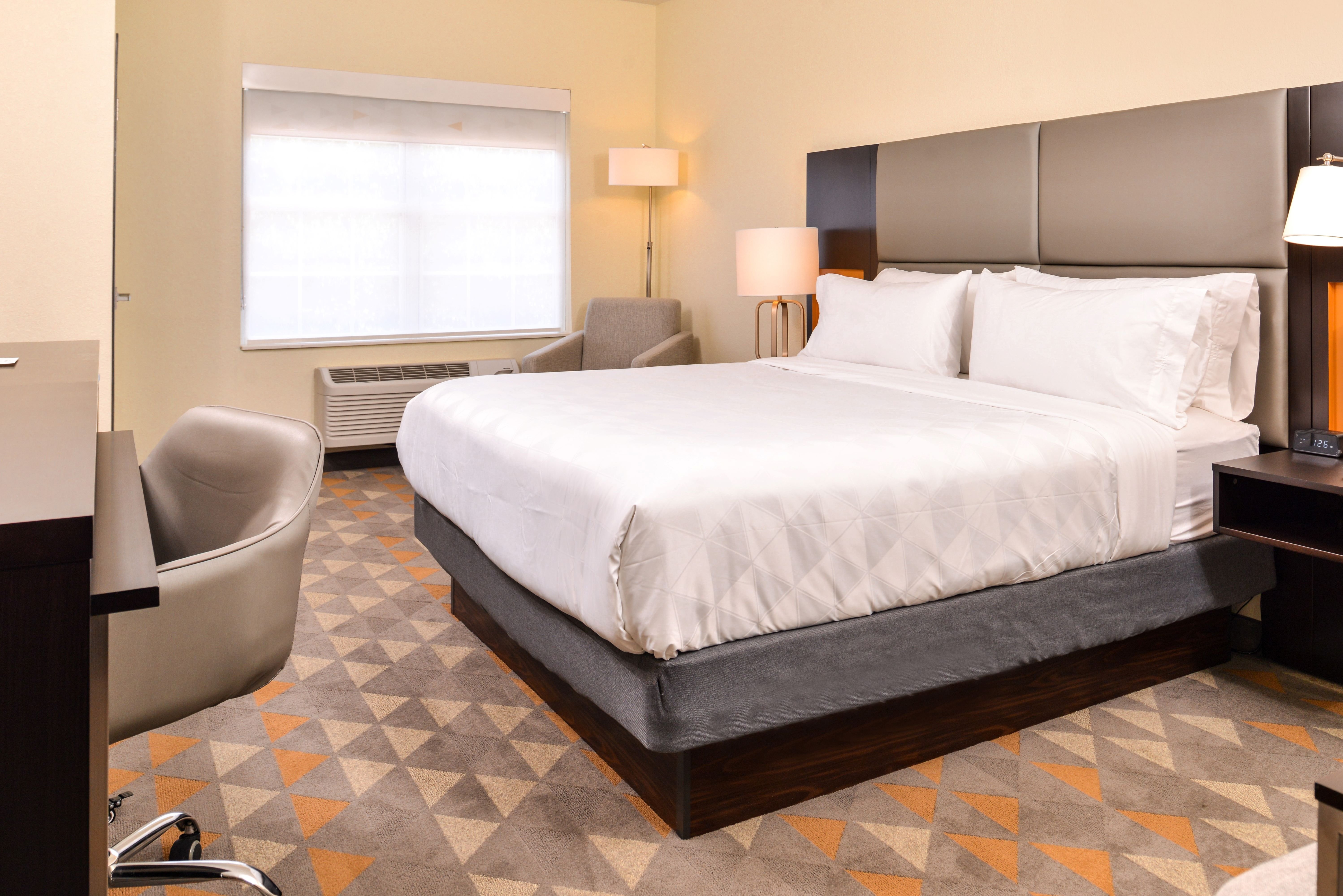 holiday inn and suites dallas addison by ihg