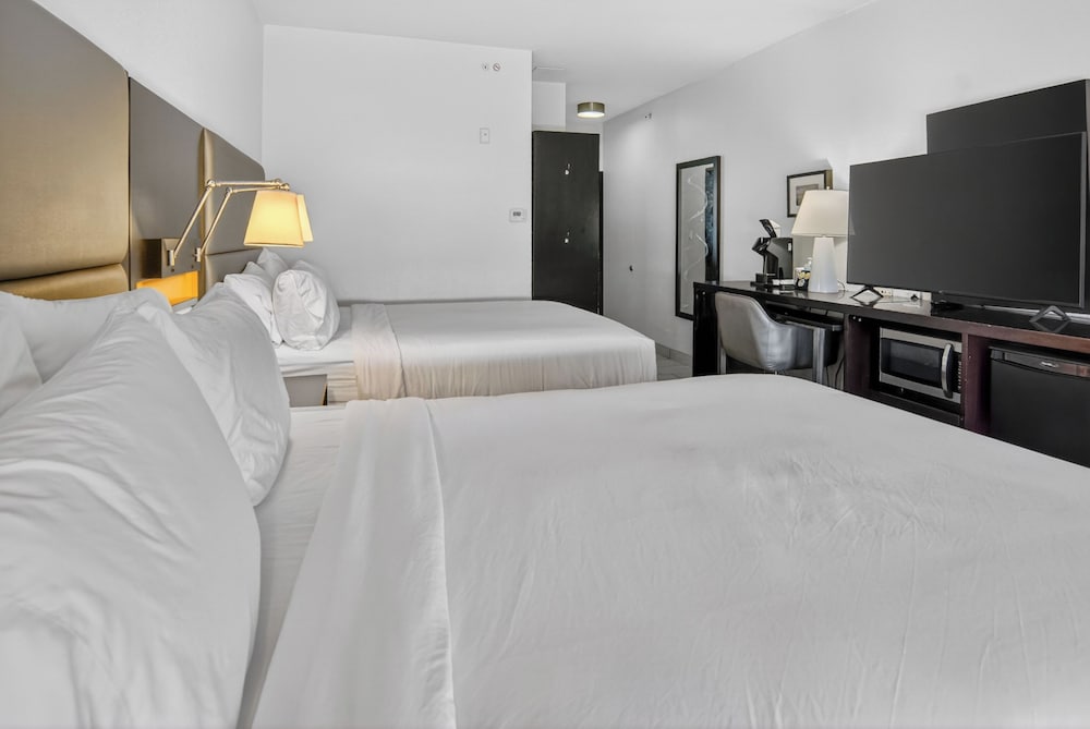 holiday inn and suites dallas addison by ihg