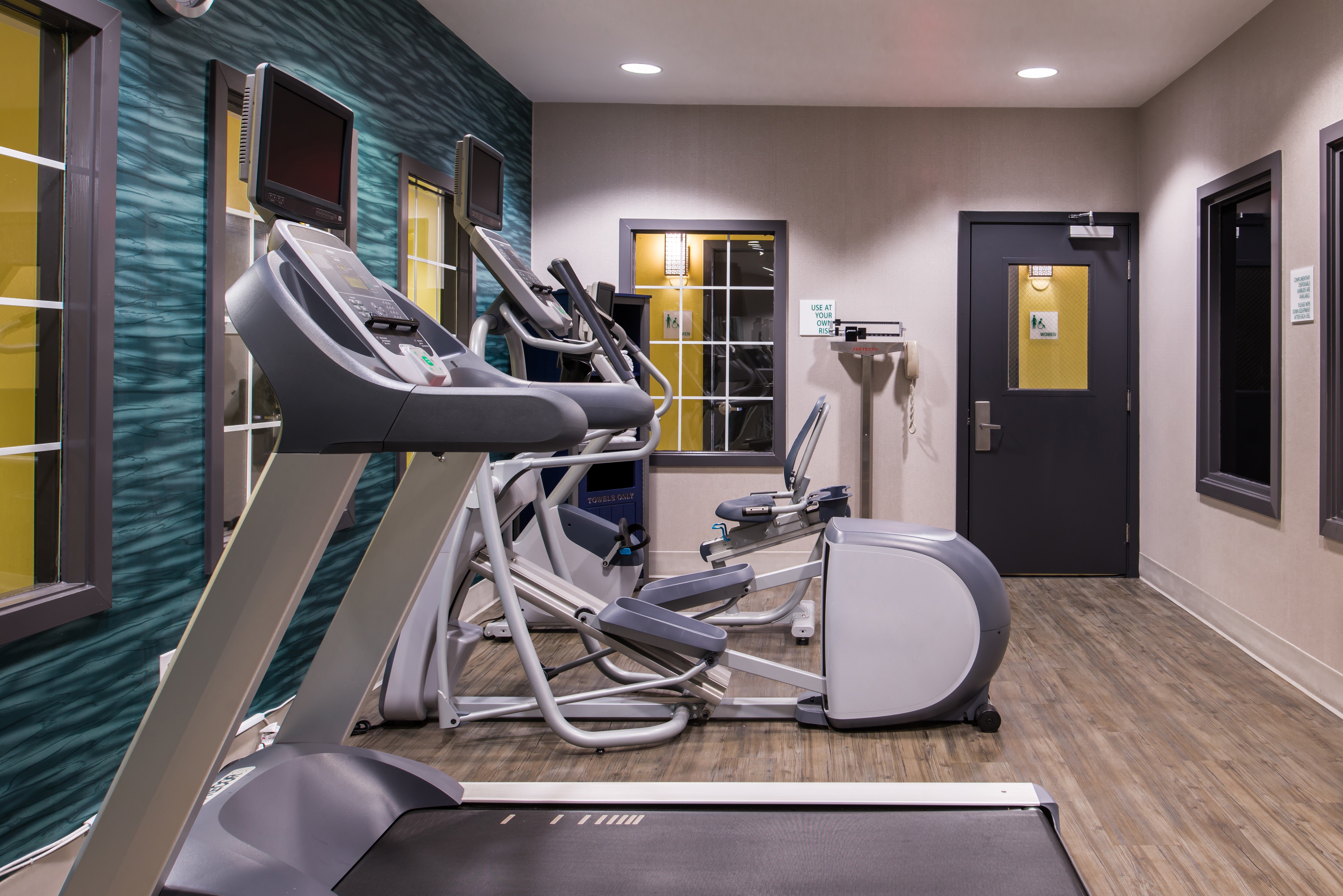 holiday inn and suites dallas addison by ihg