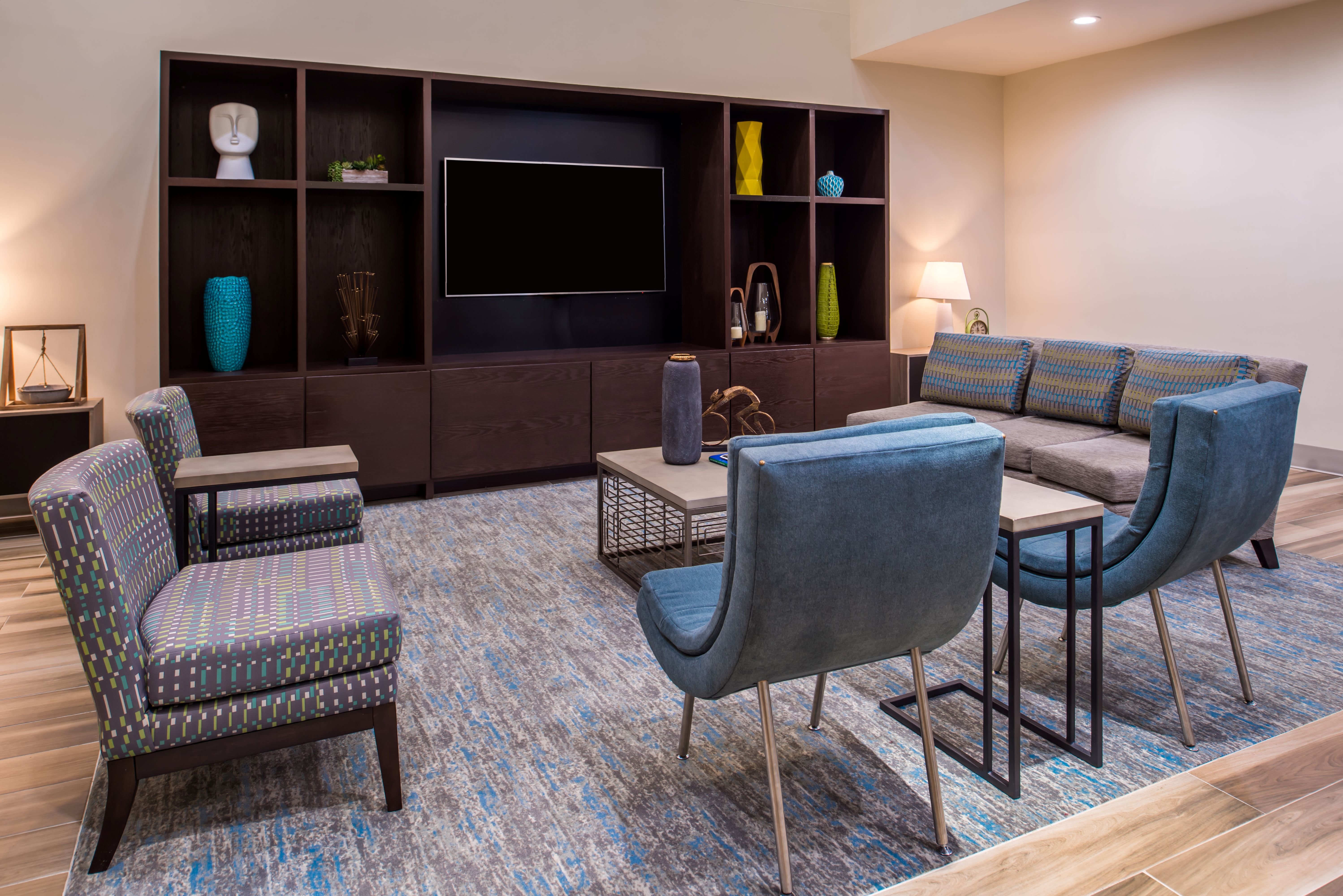 holiday inn and suites dallas addison by ihg
