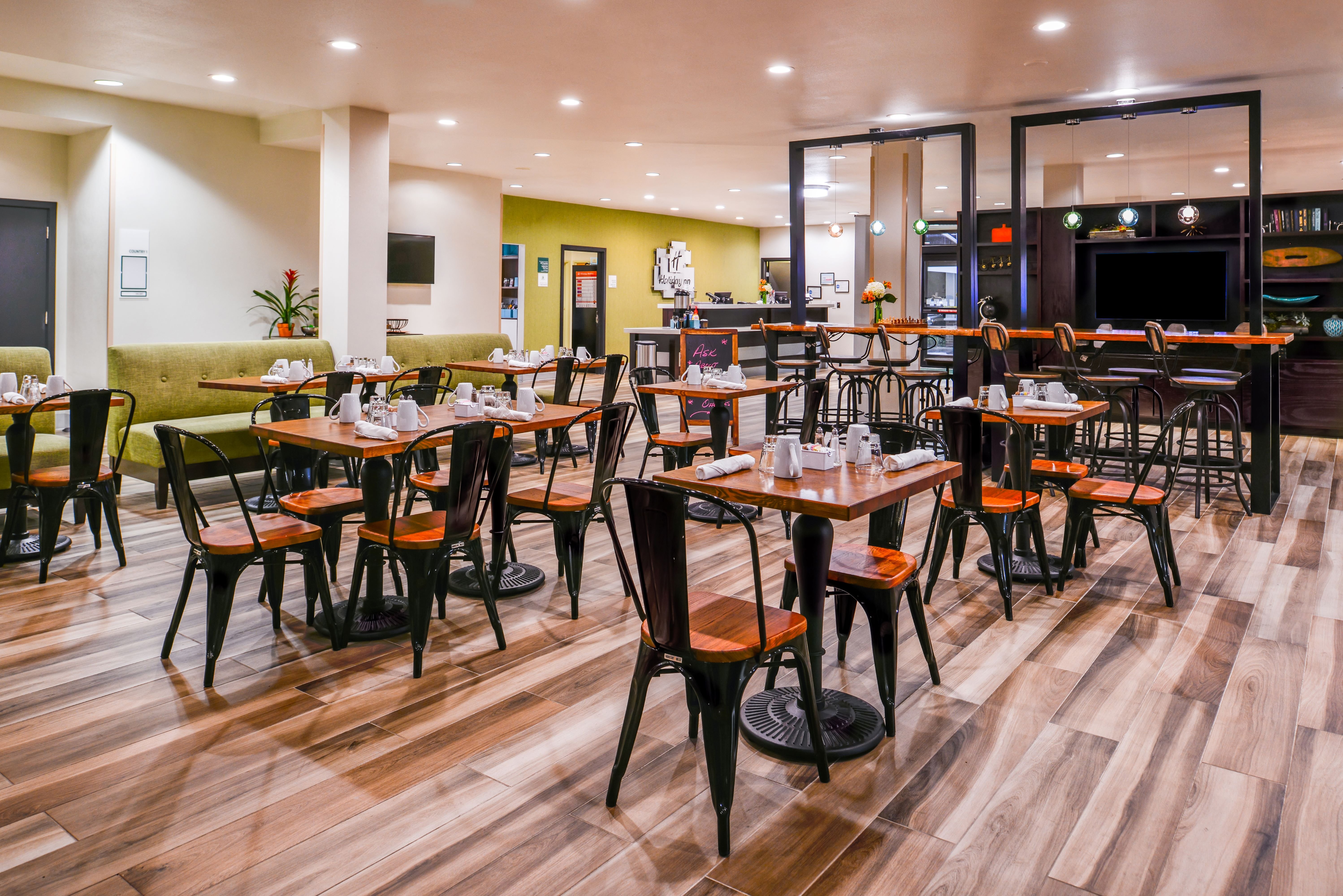 holiday inn and suites dallas addison by ihg