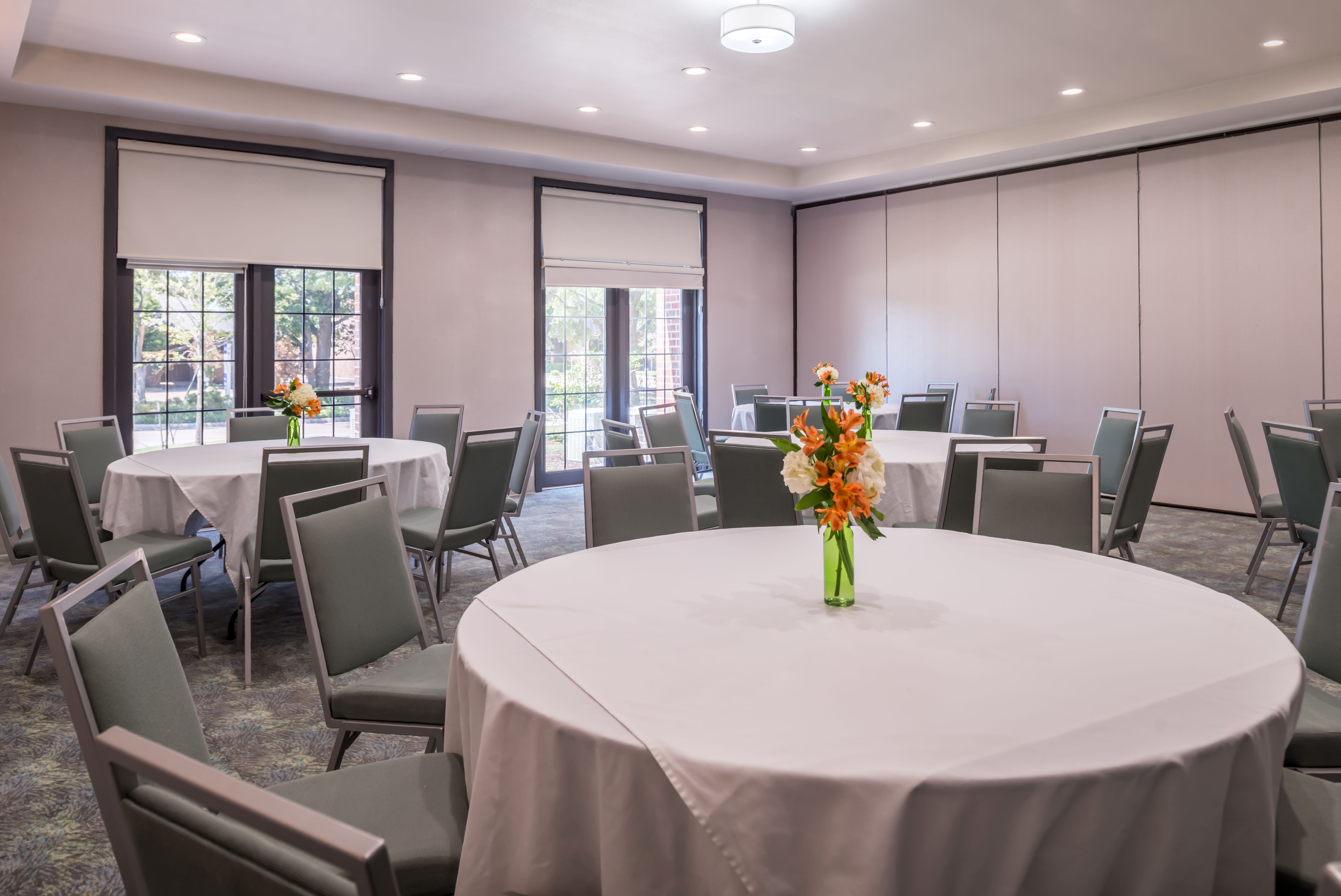 holiday inn and suites dallas addison by ihg