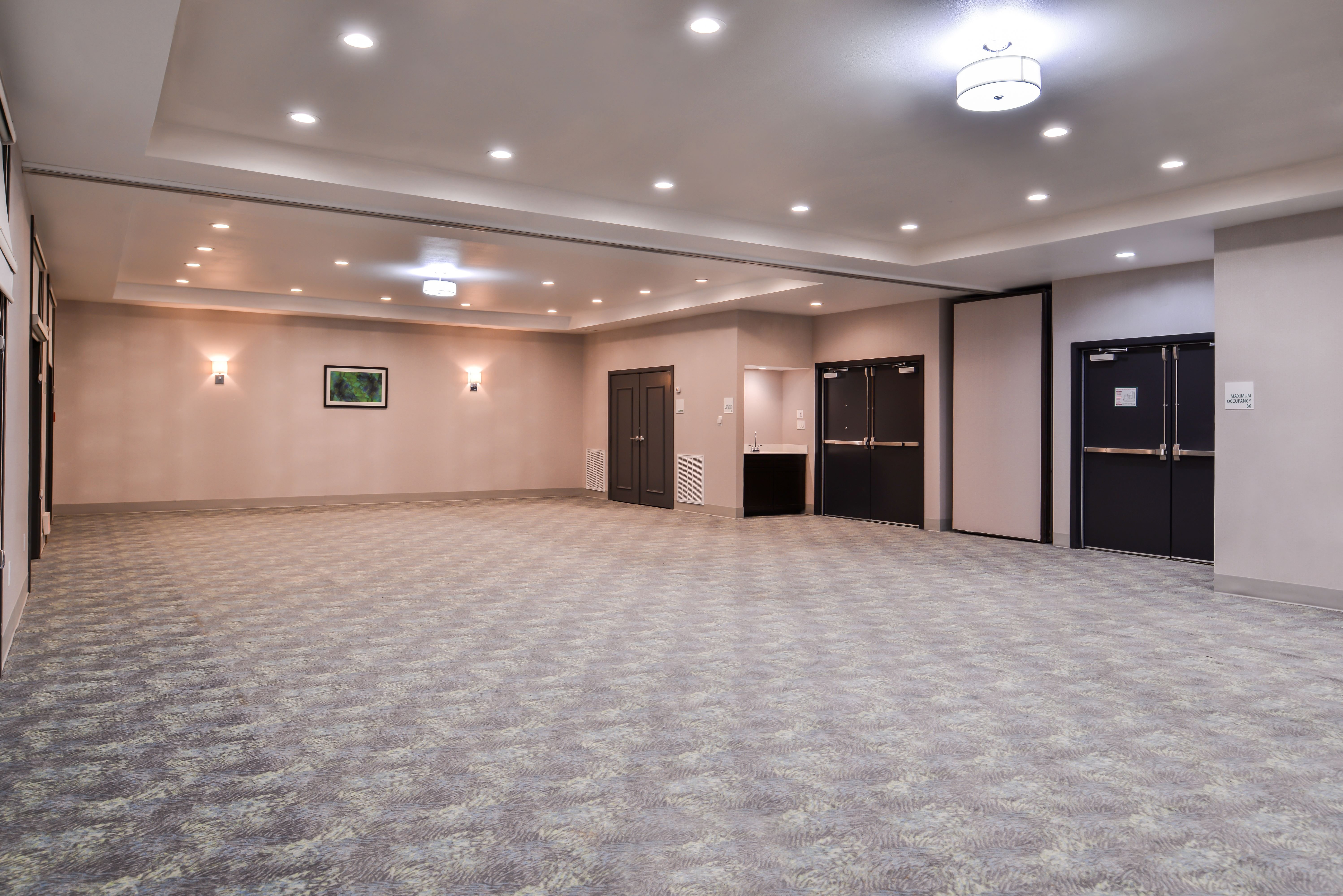 holiday inn and suites dallas addison by ihg