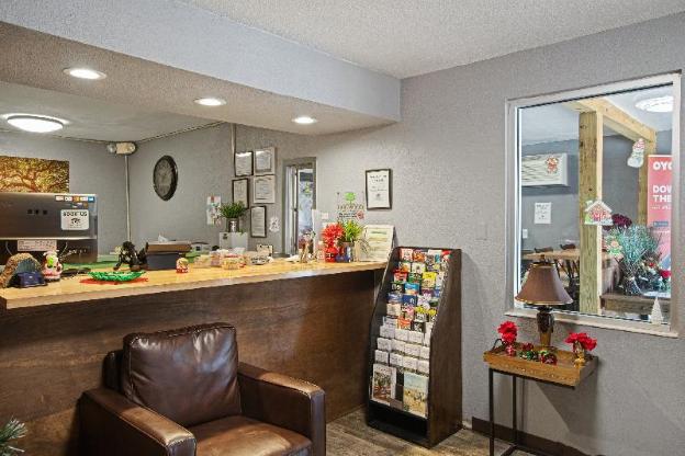 dogwood inn and suites