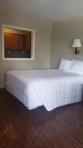 dogwood inn and suites