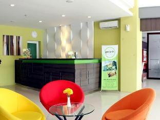 pose in solo by wstay