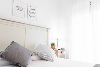 apartamentos toboso plaza