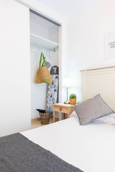 apartamentos toboso plaza