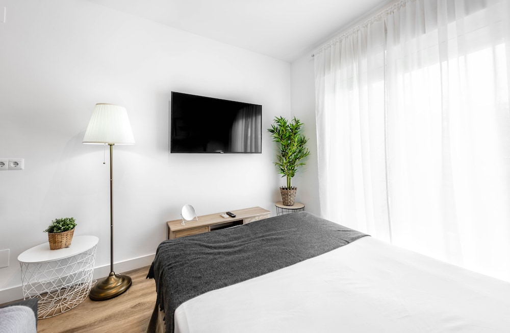 apartamentos toboso plaza