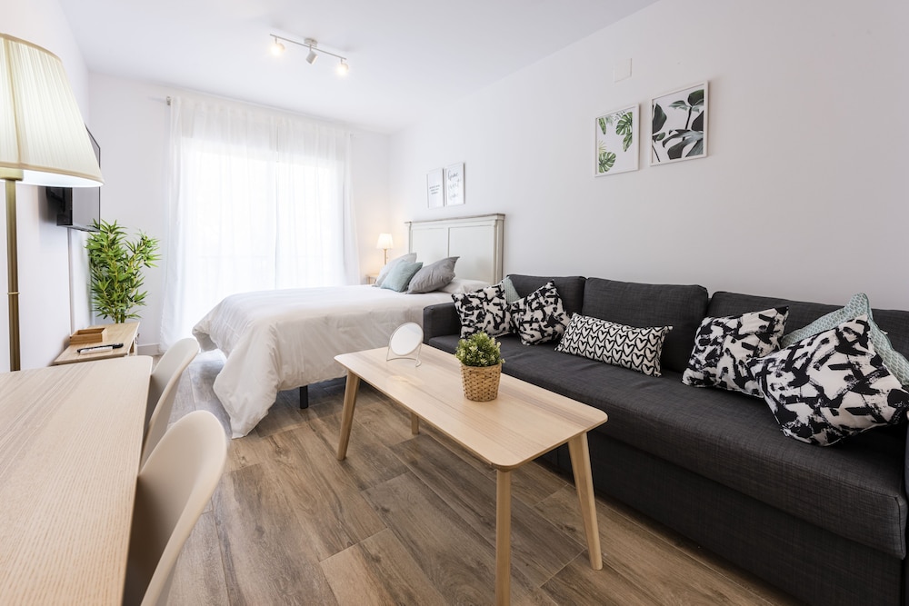 apartamentos toboso plaza