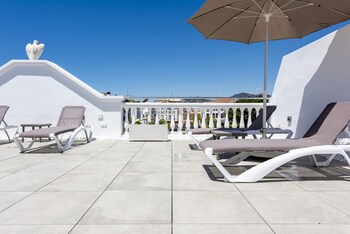 apartamentos toboso plaza