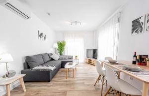 apartamentos toboso plaza