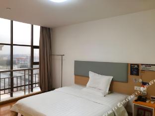 7 days inn hangzhou xiaoshan airport west gate
