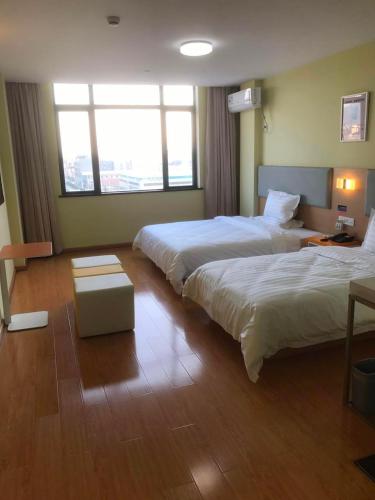 7 days inn hangzhou xiaoshan airport west gate