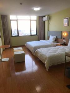 7 days inn hangzhou xiaoshan airport west gate
