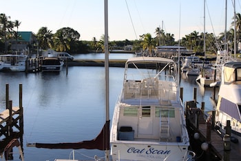 latitude 26 waterfront boutique resort fort myers beach