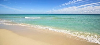 latitude 26 waterfront boutique resort fort myers beach