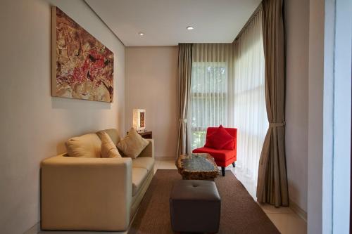 asri villa 5 bedroom with a private pool
