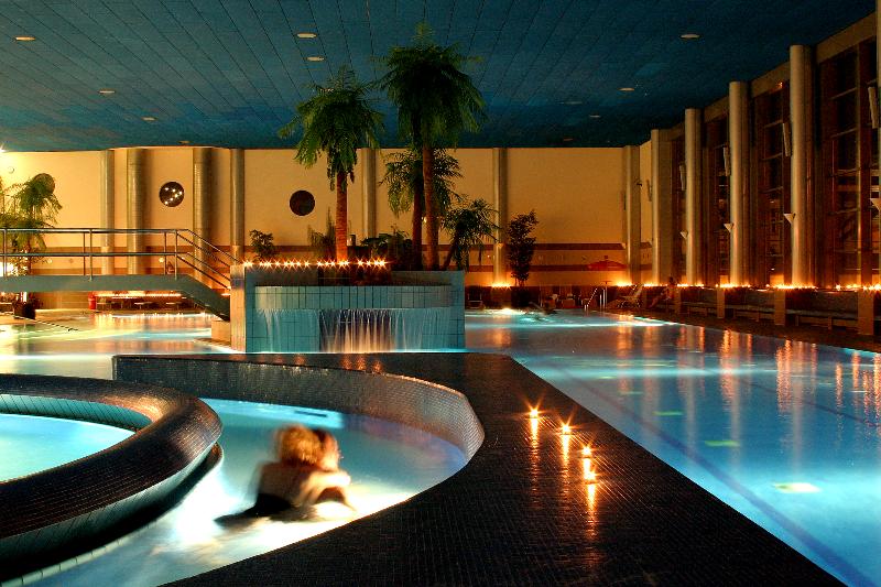 City Hotel Am Ccs,Suhl>>Erfurt,4 star