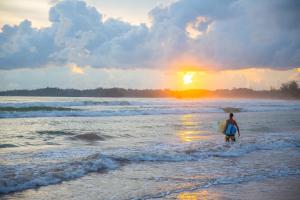 parangi weligama bay
