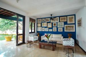 parangi weligama bay