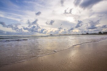 parangi weligama bay