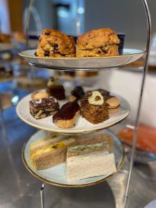 The Peppermill,,5 star