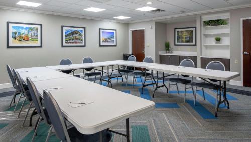 hampton inn and suites lafayette