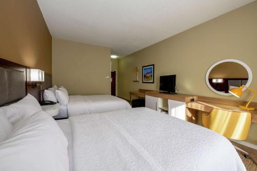 hampton inn and suites lafayette