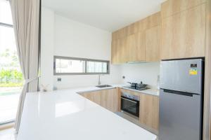 escape villas at shambhala grand