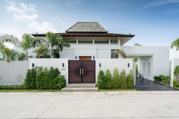 escape villas at shambhala grand