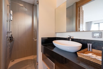 escape villas at shambhala grand