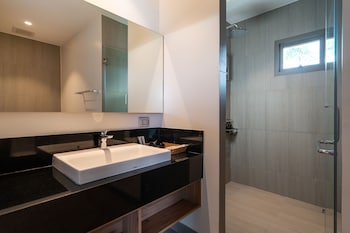 escape villas at shambhala grand