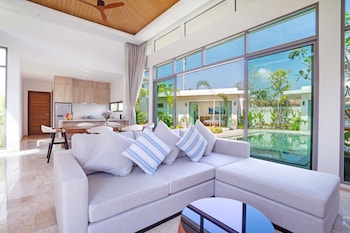 escape villas at shambhala grand