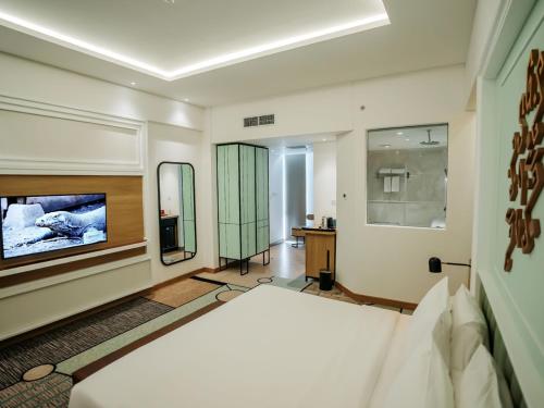 luwansa hotel and convention center manado