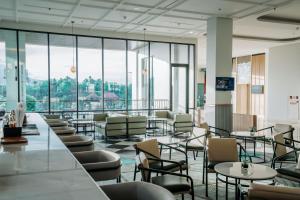 luwansa hotel and convention center manado