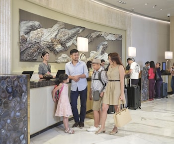 shangri la the fort manila