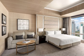 shangri la the fort manila