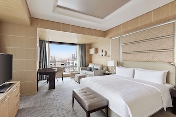 shangri la the fort manila