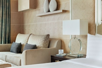 shangri la the fort manila