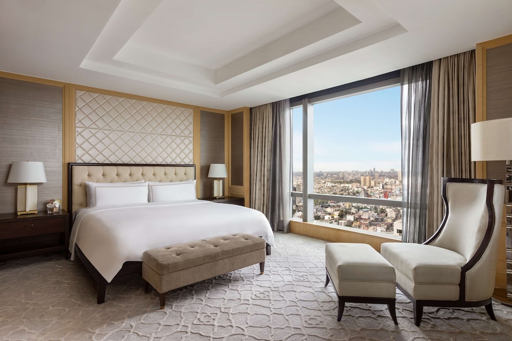 shangri la the fort manila