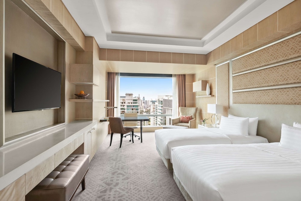 shangri la the fort manila