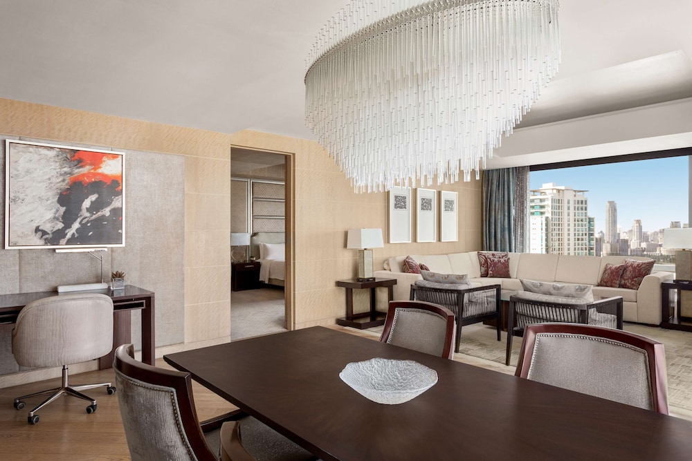 shangri la the fort manila