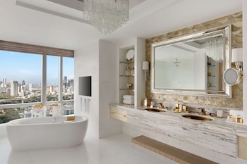 shangri la the fort manila