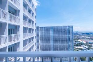 breeze residence