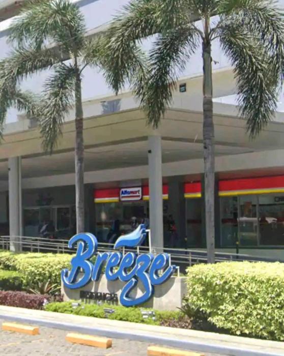 breeze residence